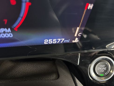 Certified 2024 Chevrolet Trax RS w/ Driver Confidence Package image 18