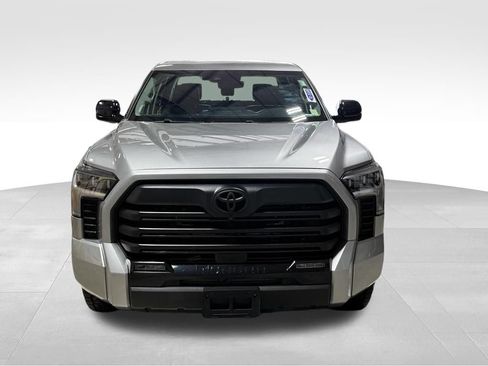 Used 2024 Toyota Tundra Limited AWD/4WD image 6