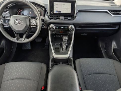 Used 2025 Toyota RAV4 XLE FWD image 11