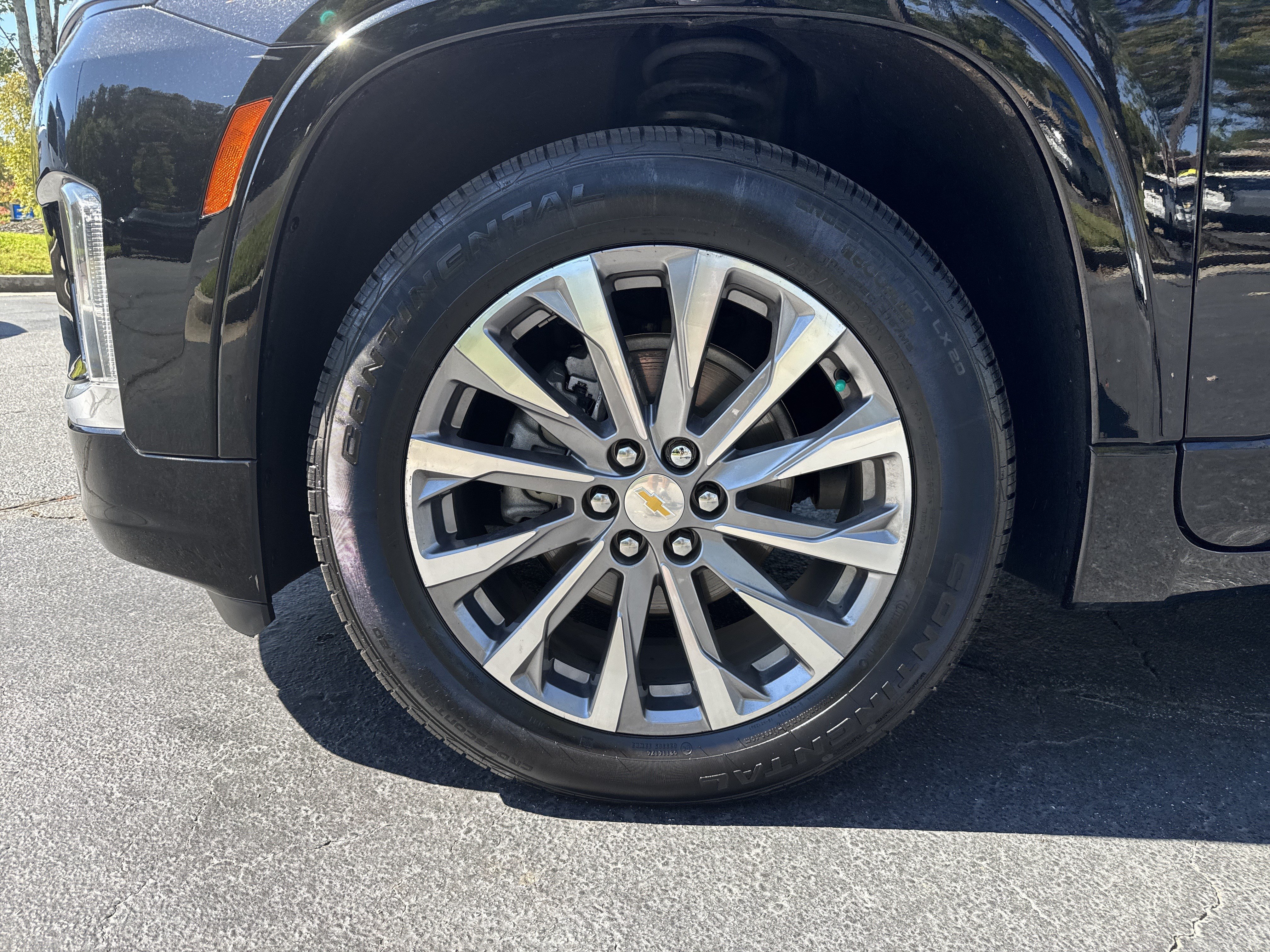 Certified 2023 Chevrolet Traverse Premier FWD image 11