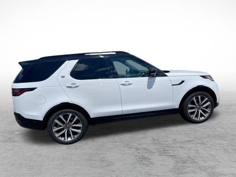 Certified 2025 Land Rover Discovery Dynamic SE AWD/4WD image 7