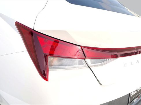 Used 2024 Hyundai Elantra SEL FWD image 26