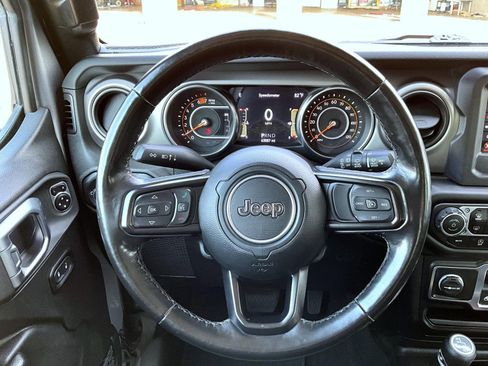 Certified 2020 Jeep Wrangler Sport image 13