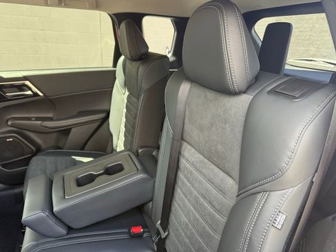New 2026 Mitsubishi Outlander SE AWD/4WD image 24