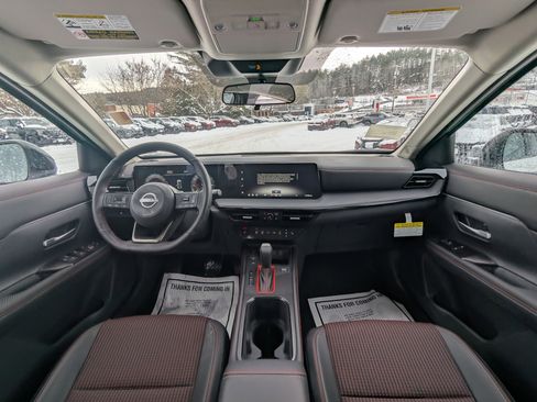 New 2026 Nissan Kicks SR w/ Cold Weather Package image 13
