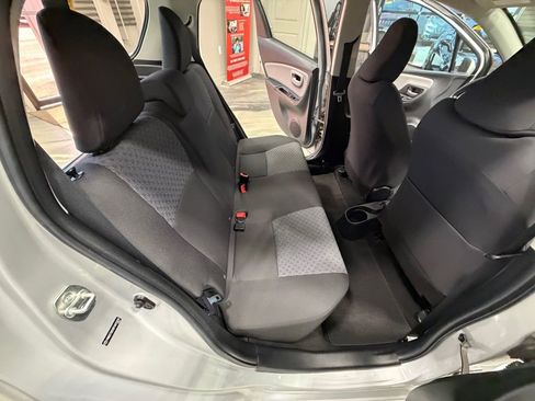 Used 2015 Toyota Yaris LE image 39