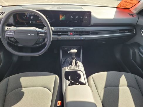 Used 2025 Kia K4 FWD image 9