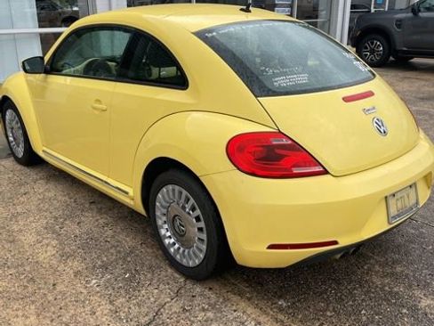 Used 2013 Volkswagen Beetle 2.5 FWD image 6