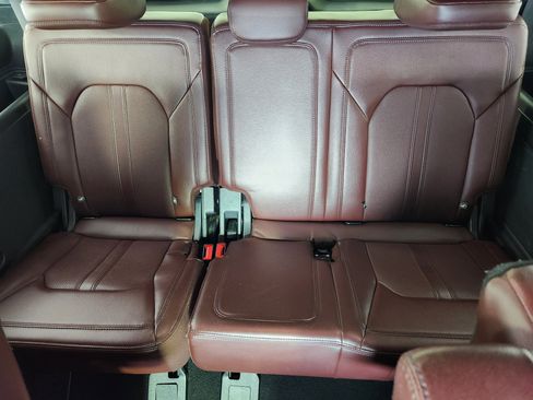 Certified 2023 Ford Expedition Limited image 15