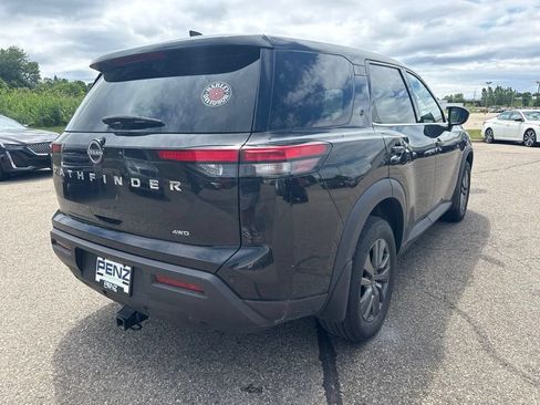 Used 2023 Nissan Pathfinder S AWD/4WD image 7