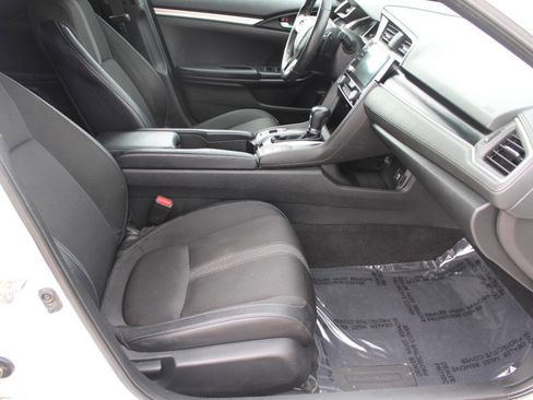 Used 2020 Honda Civic Sport image 8
