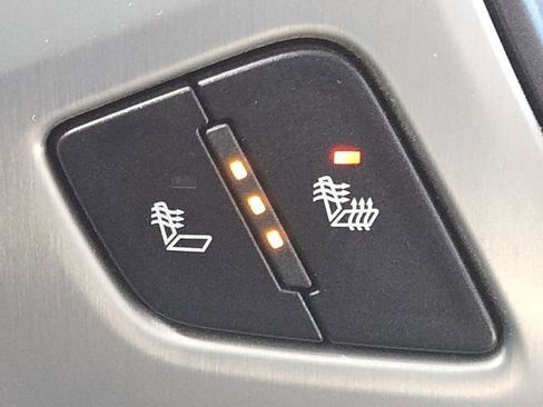 Used 2015 GMC Sierra 1500 SLT w/ SLT Preferred Package image 6