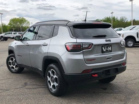 Used 2022 Jeep Compass Trailhawk w/ Trailhawk Elite Group image 29