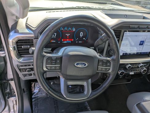 Used 2022 Ford F150 Lariat w/ Equipment Group 501A Mid image 16