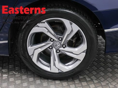 Used 2019 Honda Accord EX image 33