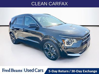 Used 2023 Kia Niro EX Touring
