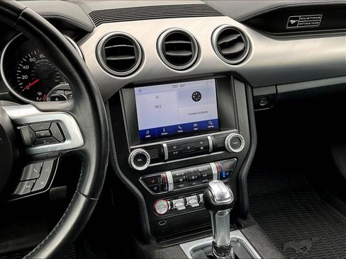 Used 2020 Ford Mustang Premium RWD image 9