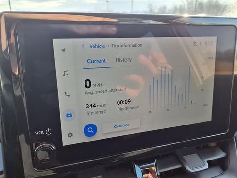 Used 2025 Toyota Corolla LE image 55