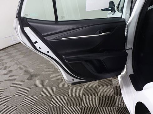 Used 2025 Toyota Camry SE image 22