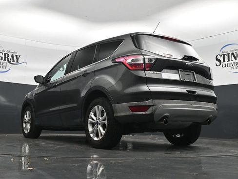 Used 2017 Ford Escape SE FWD image 29