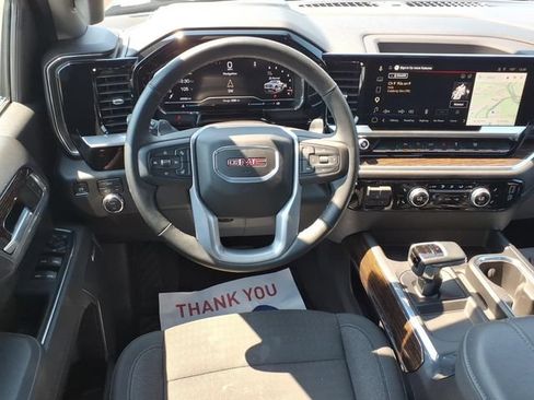 Used 2025 GMC Sierra 1500 Elevation w/ Preferred Package AWD/4WD image 5