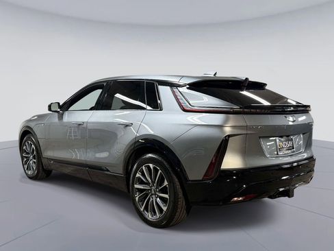 Used 2025 Cadillac Lyriq Sport image 11