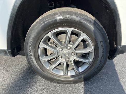 Used 2014 Jeep Grand Cherokee Limited image 11