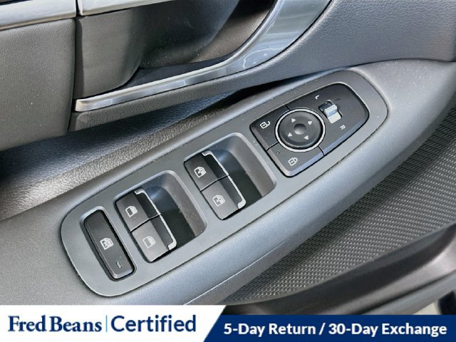 Used 2020 Hyundai Sonata SEL w/ Premium + Sunroof Package FWD image 19