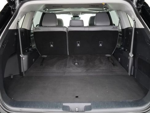 Used 2023 Toyota Highlander XLE AWD/4WD image 69