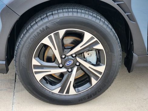 Certified 2024 Subaru Crosstrek 2.0i Premium image 12