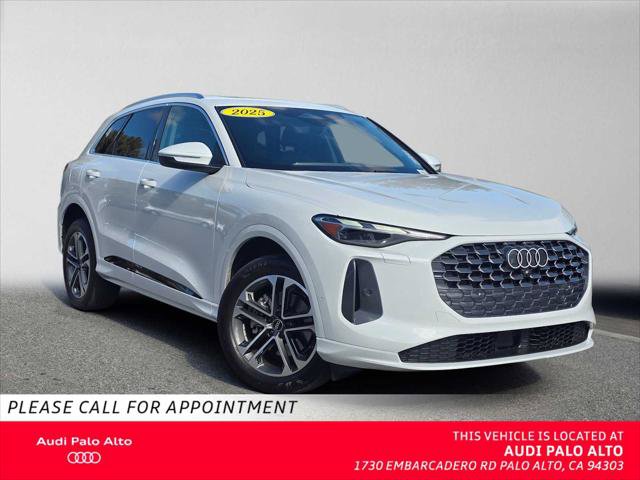 Used 2025 Audi Q5 Premium w/ Convenience Package AWD/4WD image 1
