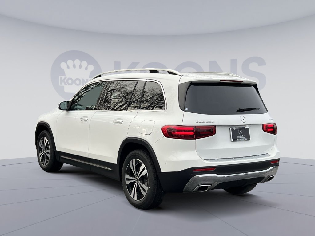 Used 2026 Mercedes-Benz GLB 250 4MATIC image 4