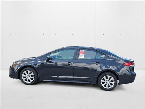 New 2025 Toyota Corolla LE image 5