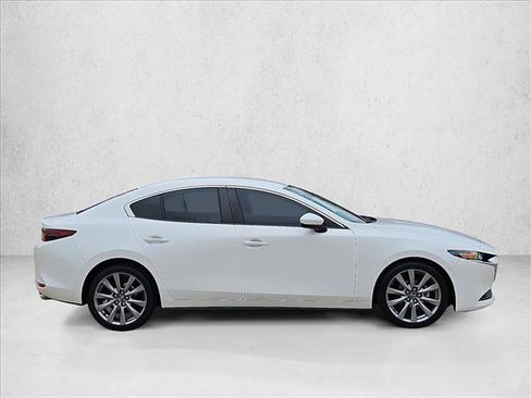 Used 2020 MAZDA MAZDA3 Sedan w/ Select Package image 4