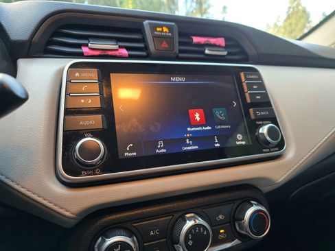 Used 2021 Nissan Versa SV image 25