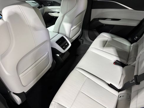 New 2026 Cadillac Lyriq Sport AWD/4WD image 38