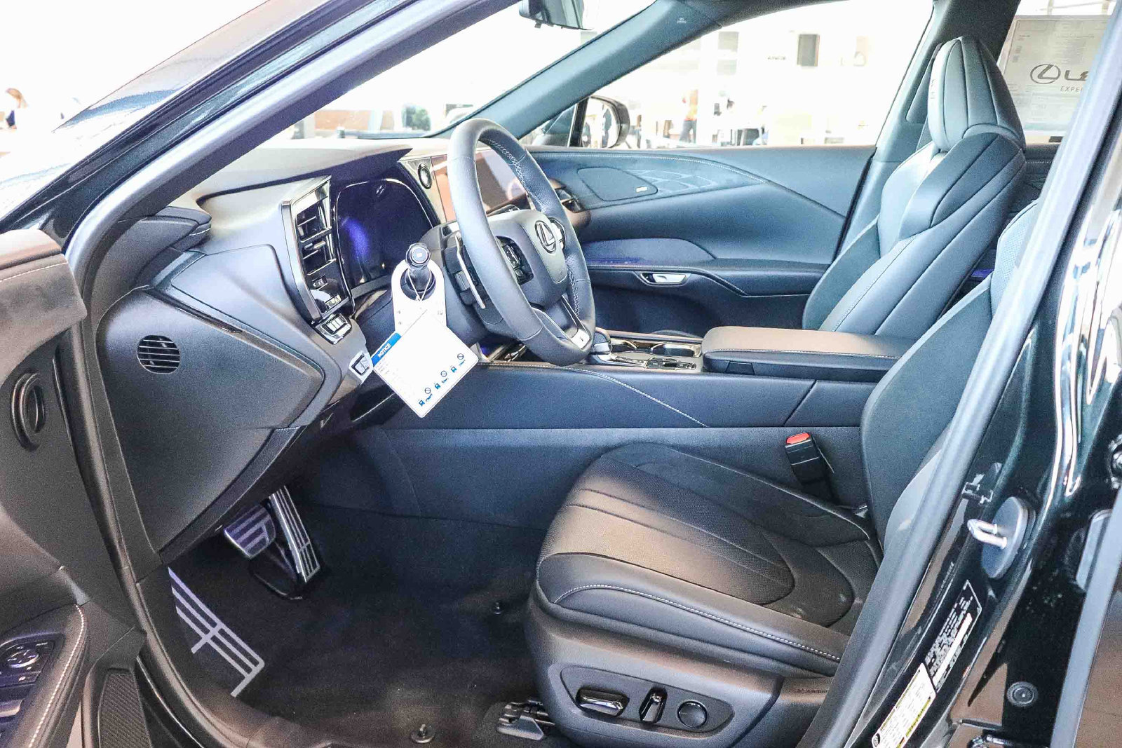 New 2026 Lexus RX 500h F Sport w/ Convenience Package AWD/4WD image 14