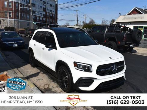 Used 2022 Mercedes-Benz GLB 250 4MATIC w/ AMG Line image 4