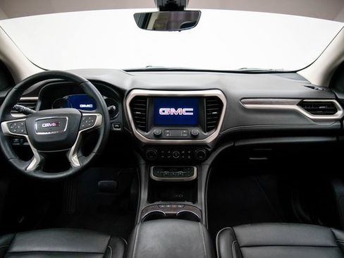 Used 2023 GMC Acadia Denali w/ Denali Technology Package image 26