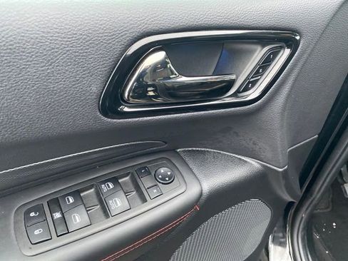 Used 2024 Dodge Durango GT image 19