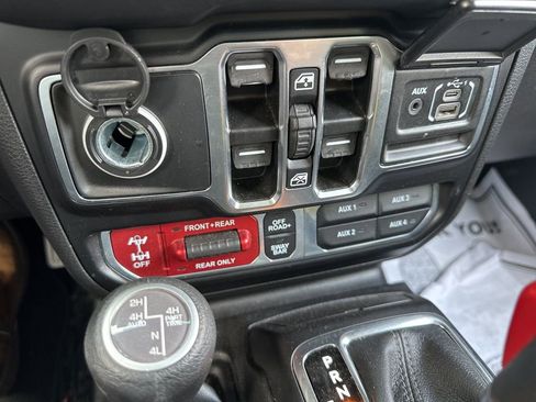 Used 2024 Jeep Wrangler Unlimited Rubicon 4xe image 56