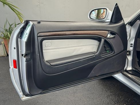 Used 2002 Mercedes-Benz SL 500 image 24