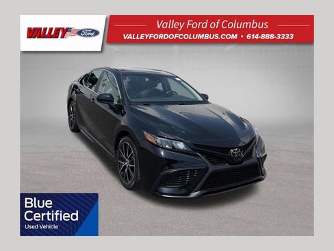 Used 2021 Toyota Camry SE FWD image 1