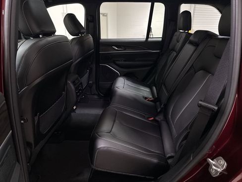 New 2026 Jeep Grand Cherokee Limited AWD/4WD image 24