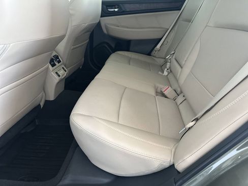 Used 2018 Subaru Outback 2.5i Limited image 32