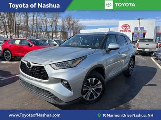 Used 2022 Toyota Highlander XLE video 1