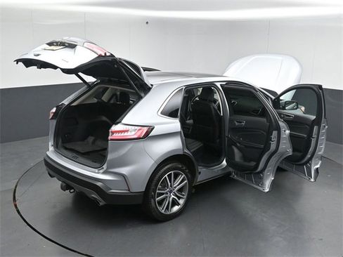 Certified 2022 Ford Edge Titanium w/ Class II Trailer Tow Package image 59