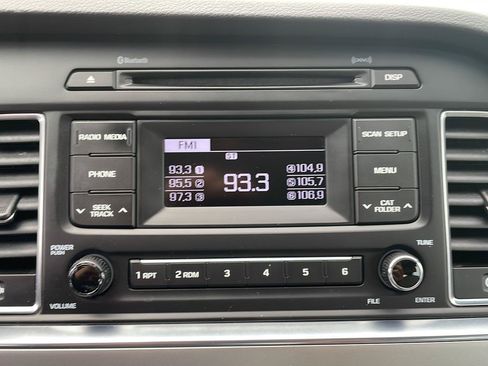 Used 2017 Hyundai Sonata SE FWD image 23