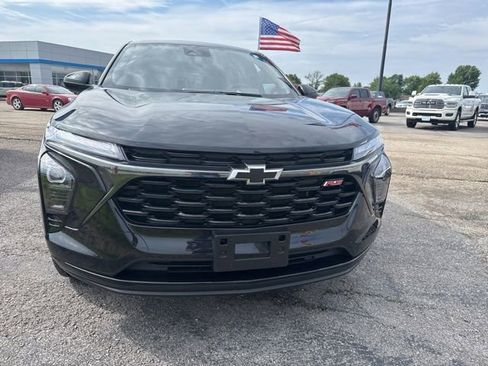 Used 2024 Chevrolet Trax RS w/ Driver Confidence Package FWD image 5