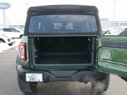 Used 2023 Ford Bronco Wildtrak image 30